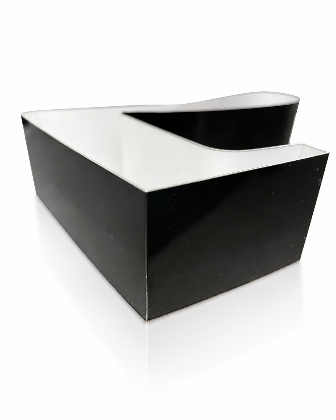 Black trimless channel-letter return bent with HT-S1