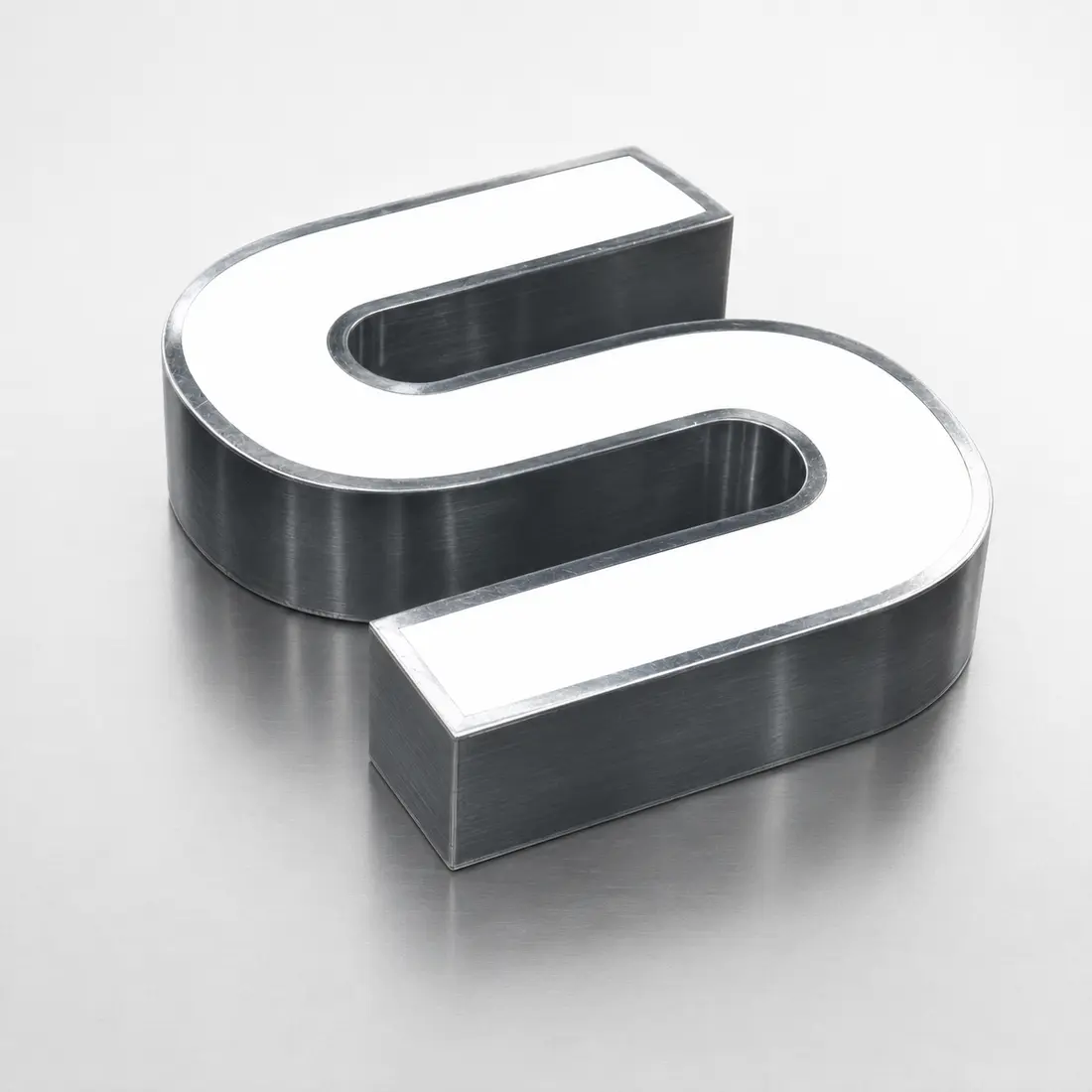 Precision-welded signs made with SSL-04